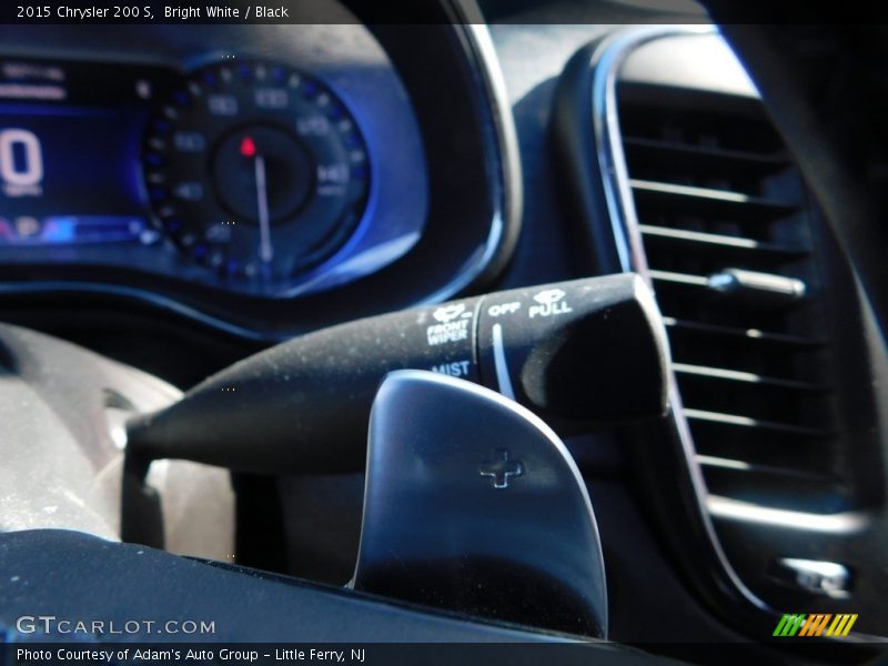 Bright White / Black 2015 Chrysler 200 S