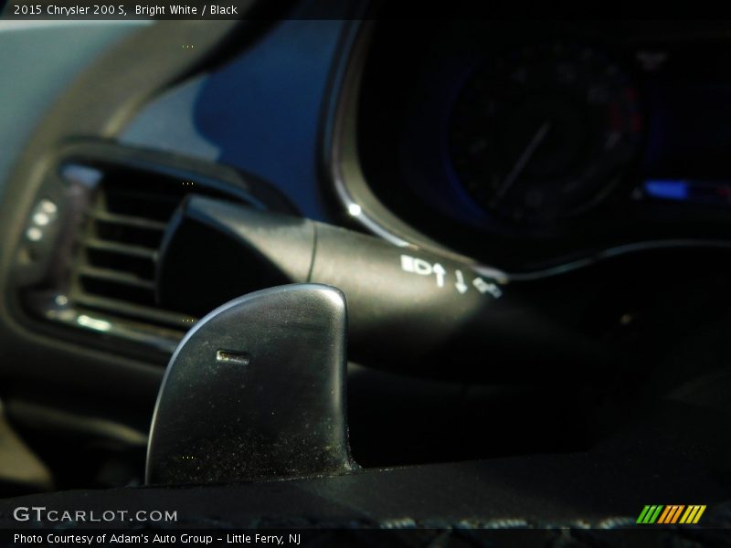 Bright White / Black 2015 Chrysler 200 S