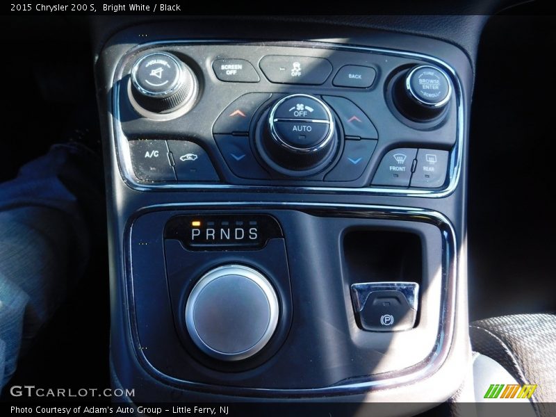 Bright White / Black 2015 Chrysler 200 S