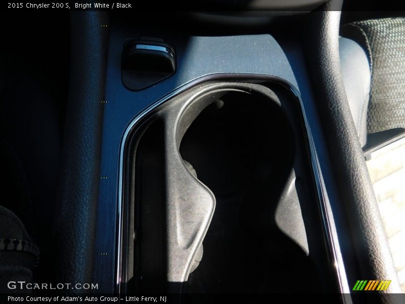 Bright White / Black 2015 Chrysler 200 S