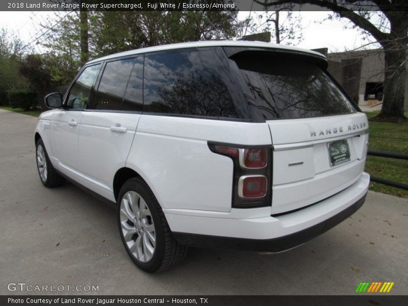 Fuji White / Espresso/Almond 2018 Land Rover Range Rover Supercharged