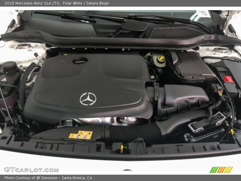 Polar White / Sahara Beige 2018 Mercedes-Benz GLA 250