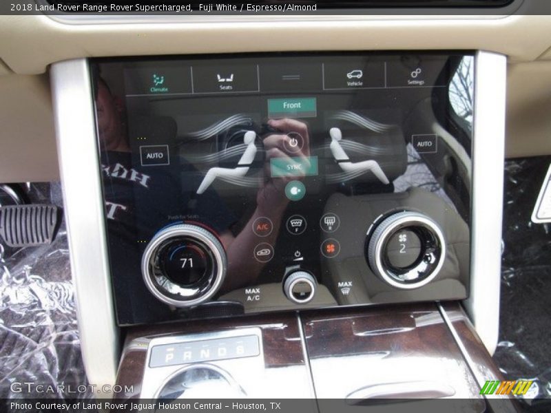 Controls of 2018 Range Rover Supercharged
