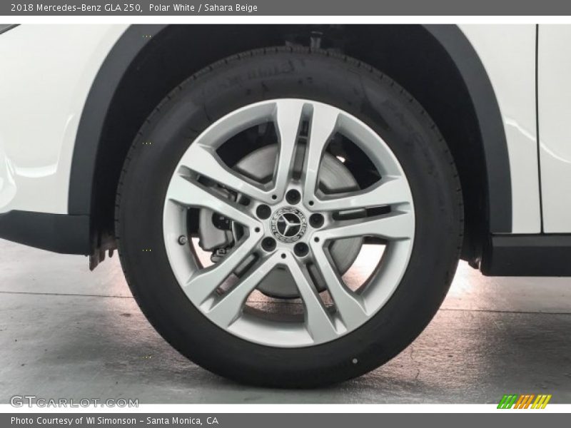 Polar White / Sahara Beige 2018 Mercedes-Benz GLA 250