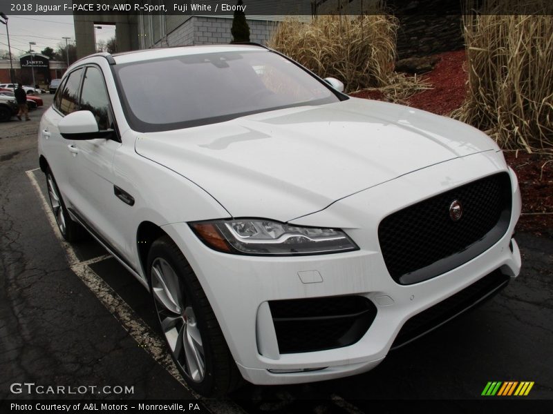 Fuji White / Ebony 2018 Jaguar F-PACE 30t AWD R-Sport