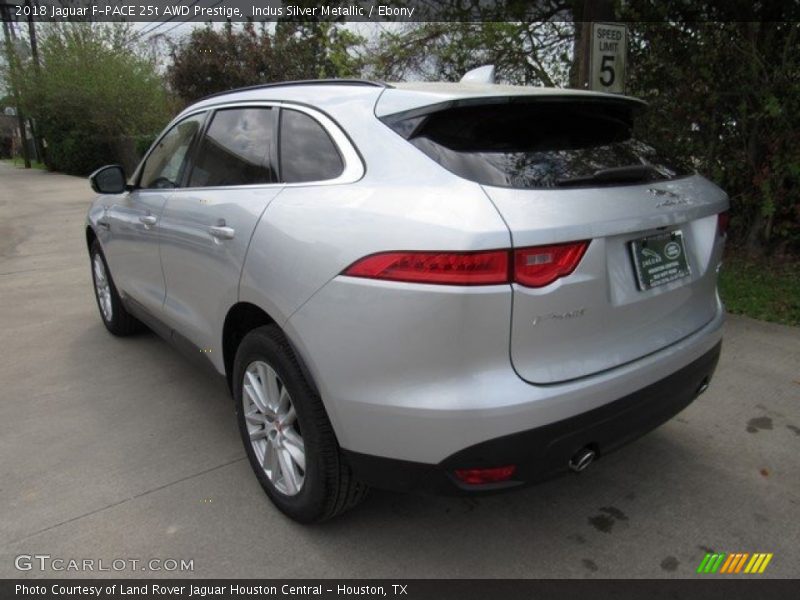 Indus Silver Metallic / Ebony 2018 Jaguar F-PACE 25t AWD Prestige