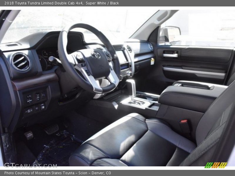 Super White / Black 2018 Toyota Tundra Limited Double Cab 4x4