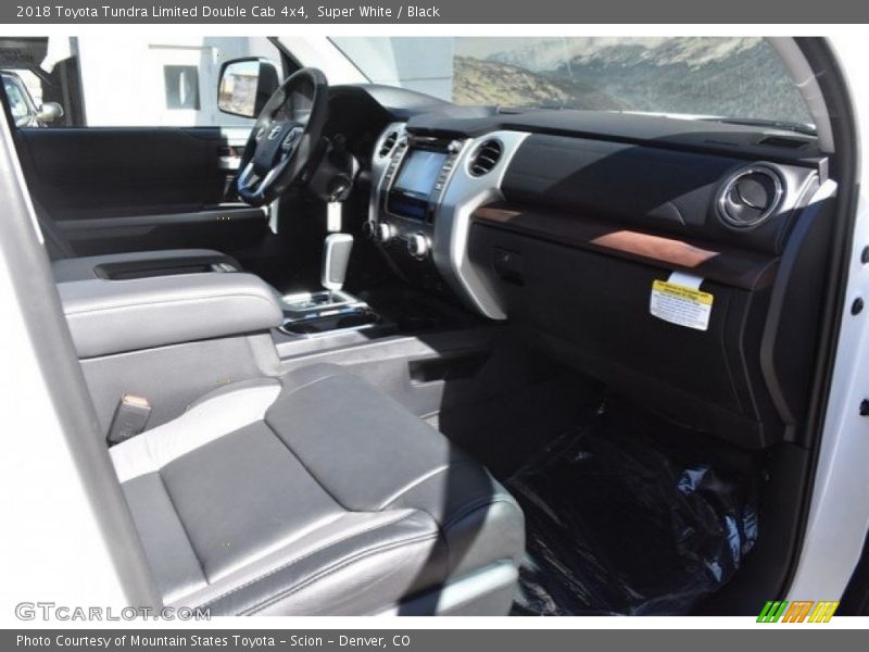 Super White / Black 2018 Toyota Tundra Limited Double Cab 4x4