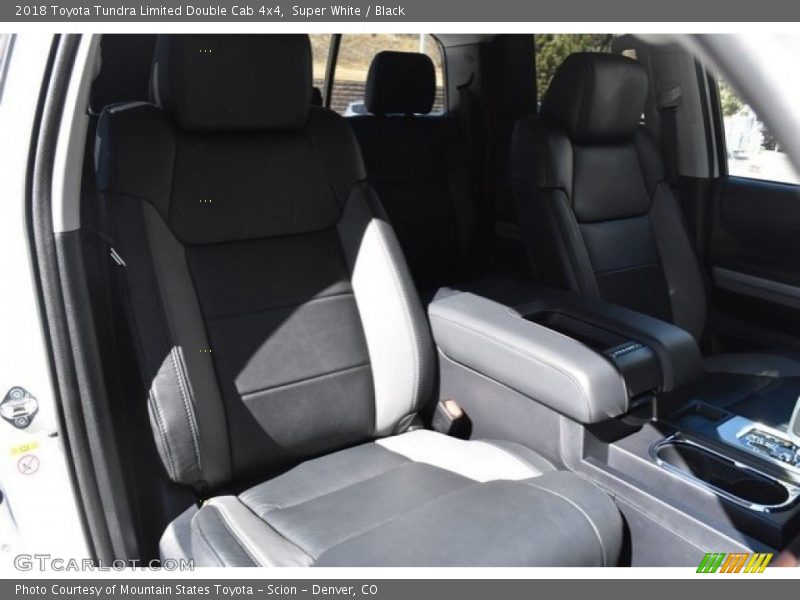 Super White / Black 2018 Toyota Tundra Limited Double Cab 4x4