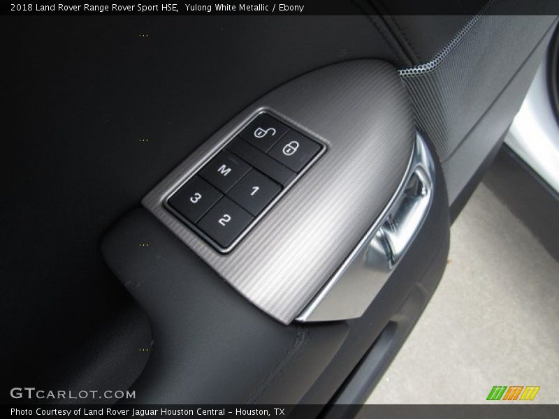 Controls of 2018 Range Rover Sport HSE