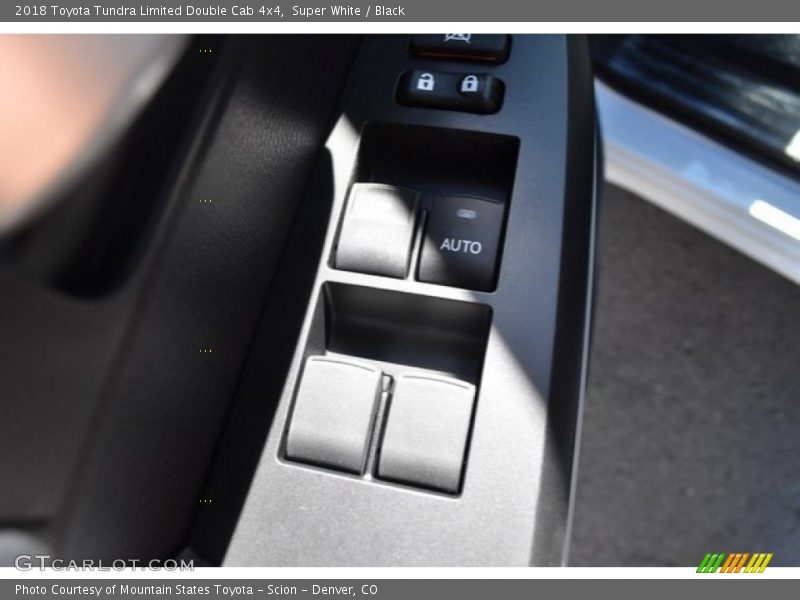 Super White / Black 2018 Toyota Tundra Limited Double Cab 4x4