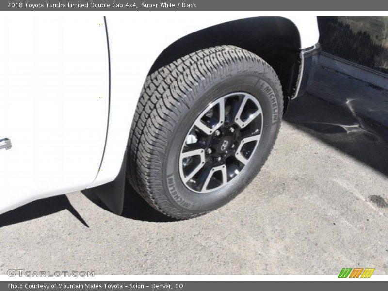Super White / Black 2018 Toyota Tundra Limited Double Cab 4x4