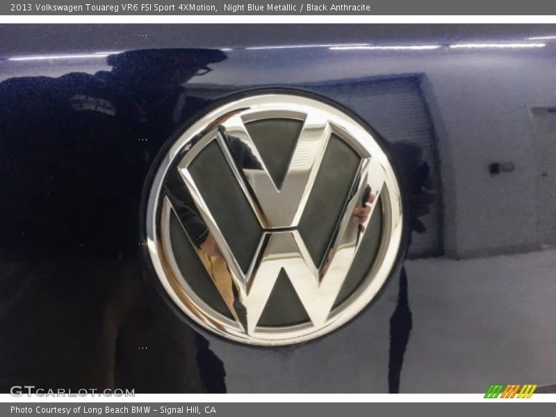 Night Blue Metallic / Black Anthracite 2013 Volkswagen Touareg VR6 FSI Sport 4XMotion