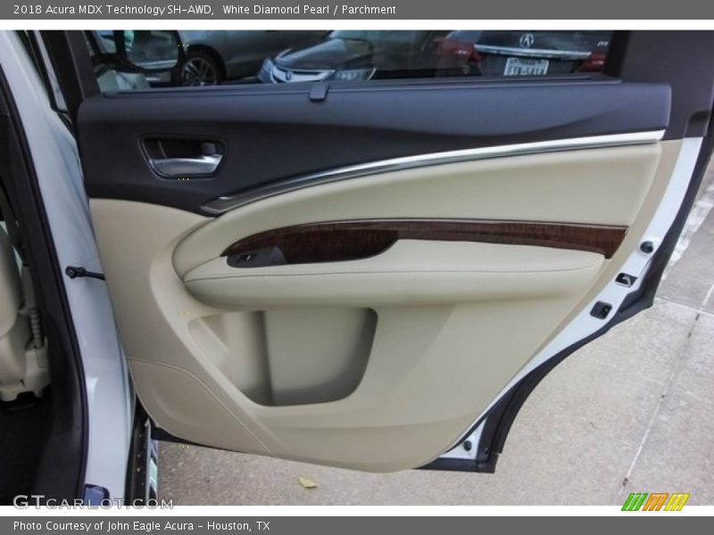 White Diamond Pearl / Parchment 2018 Acura MDX Technology SH-AWD