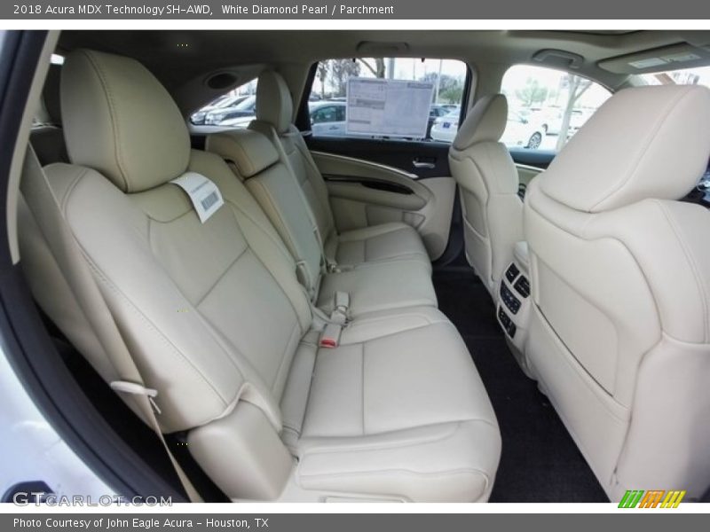White Diamond Pearl / Parchment 2018 Acura MDX Technology SH-AWD