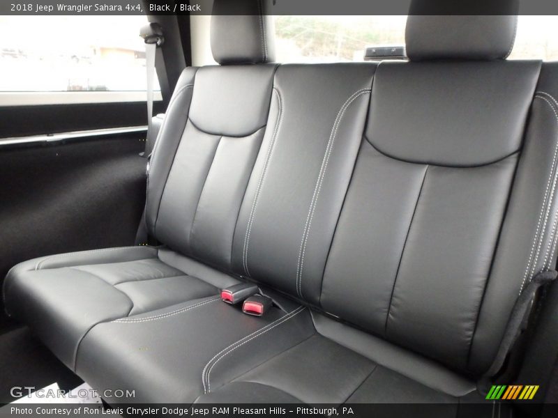 Black / Black 2018 Jeep Wrangler Sahara 4x4