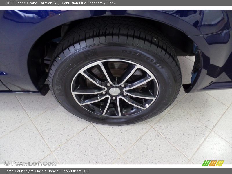 Contusion Blue Pearlcoat / Black 2017 Dodge Grand Caravan GT