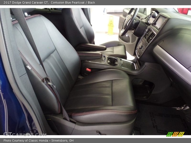 Contusion Blue Pearlcoat / Black 2017 Dodge Grand Caravan GT