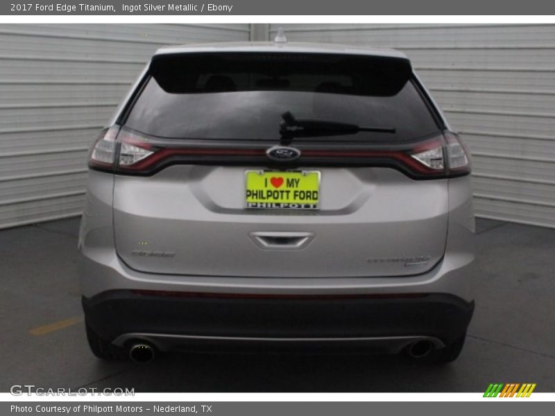 Ingot Silver Metallic / Ebony 2017 Ford Edge Titanium