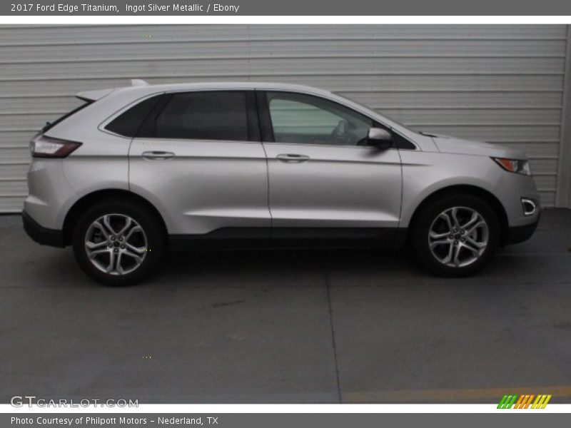 Ingot Silver Metallic / Ebony 2017 Ford Edge Titanium