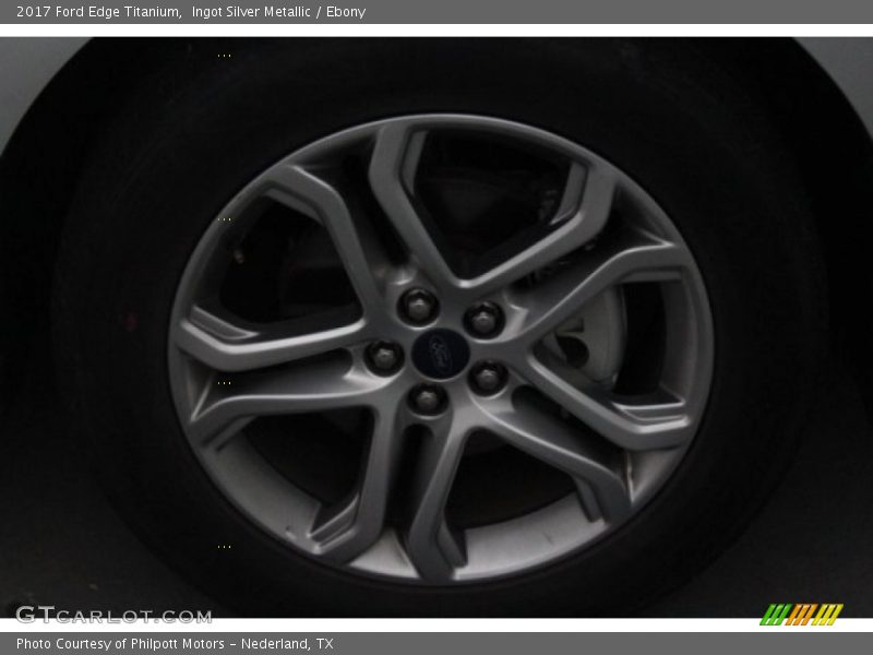 Ingot Silver Metallic / Ebony 2017 Ford Edge Titanium