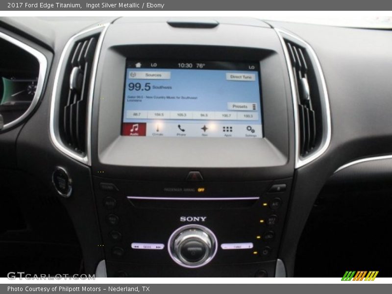Ingot Silver Metallic / Ebony 2017 Ford Edge Titanium