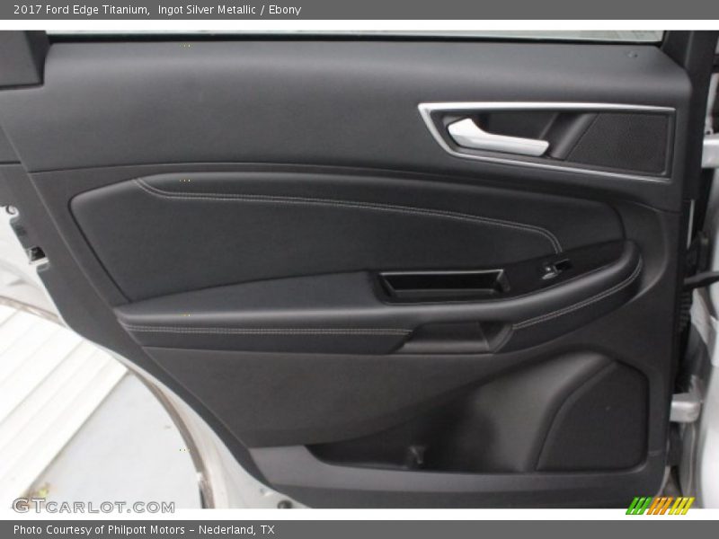 Ingot Silver Metallic / Ebony 2017 Ford Edge Titanium