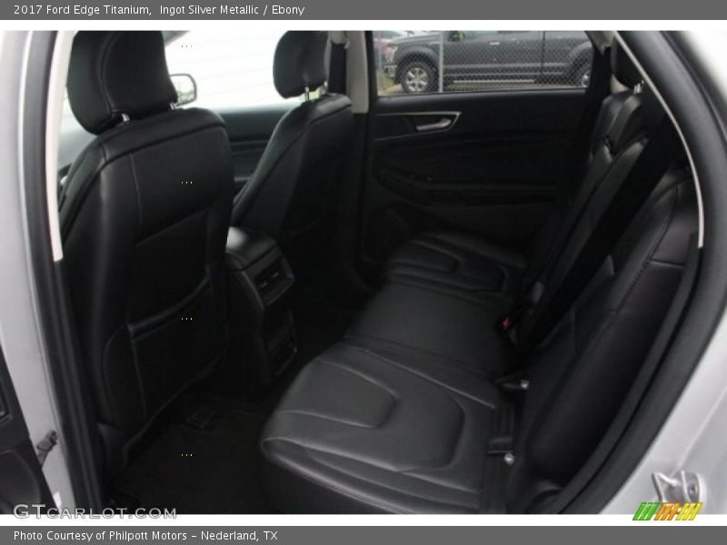 Ingot Silver Metallic / Ebony 2017 Ford Edge Titanium