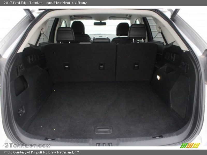 Ingot Silver Metallic / Ebony 2017 Ford Edge Titanium