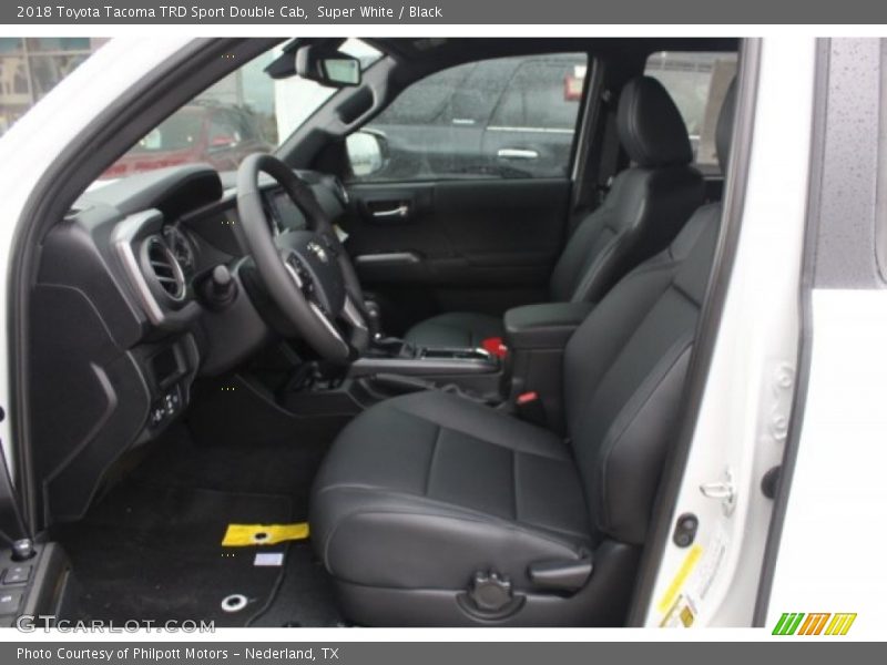 Super White / Black 2018 Toyota Tacoma TRD Sport Double Cab