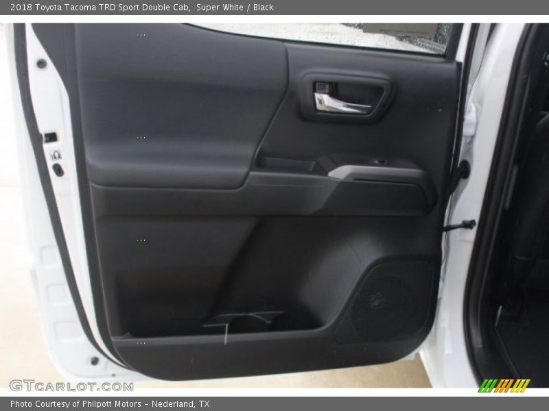 Super White / Black 2018 Toyota Tacoma TRD Sport Double Cab