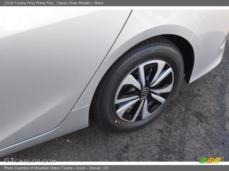 Classic Silver Metallic / Black 2018 Toyota Prius Prime Plus