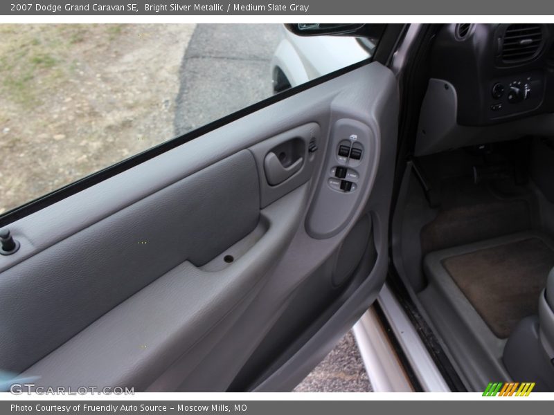 Bright Silver Metallic / Medium Slate Gray 2007 Dodge Grand Caravan SE
