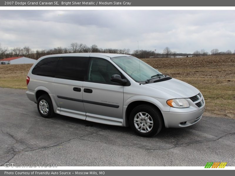 Bright Silver Metallic / Medium Slate Gray 2007 Dodge Grand Caravan SE