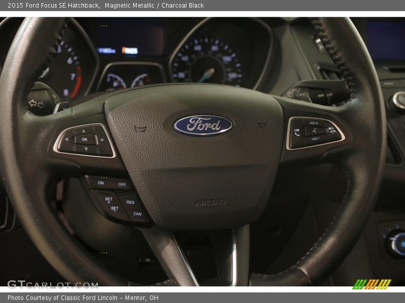 Magnetic Metallic / Charcoal Black 2015 Ford Focus SE Hatchback
