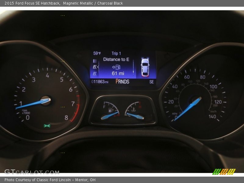 Magnetic Metallic / Charcoal Black 2015 Ford Focus SE Hatchback