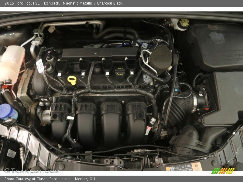 Magnetic Metallic / Charcoal Black 2015 Ford Focus SE Hatchback