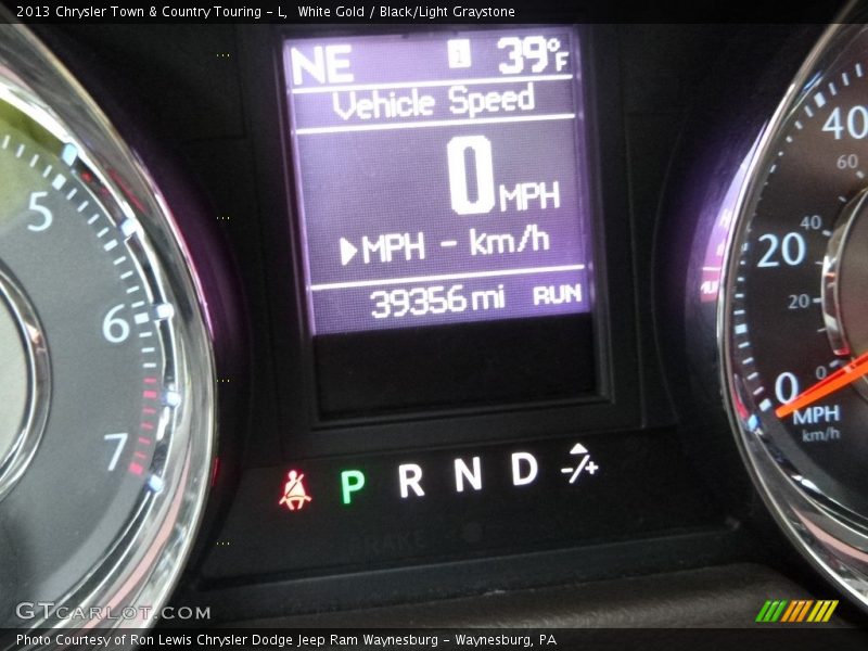 White Gold / Black/Light Graystone 2013 Chrysler Town & Country Touring - L