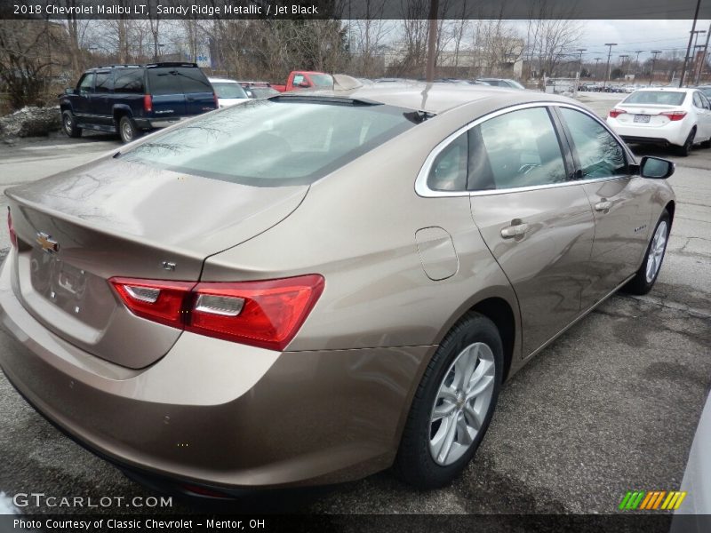 Sandy Ridge Metallic / Jet Black 2018 Chevrolet Malibu LT