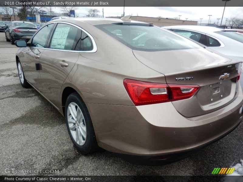 Sandy Ridge Metallic / Jet Black 2018 Chevrolet Malibu LT
