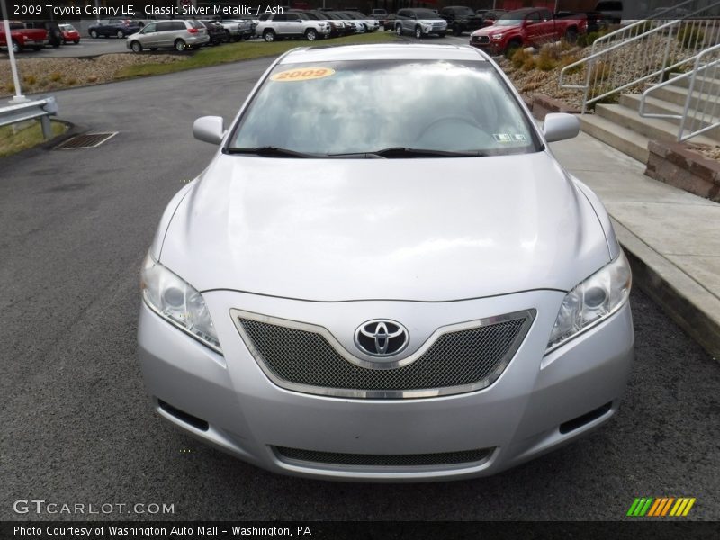 Classic Silver Metallic / Ash 2009 Toyota Camry LE