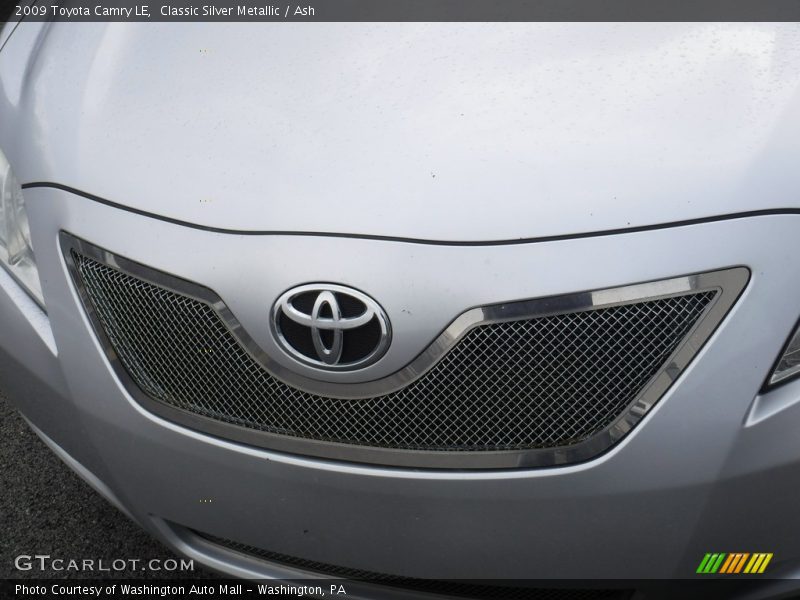 Classic Silver Metallic / Ash 2009 Toyota Camry LE