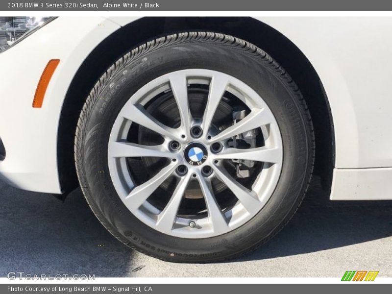 Alpine White / Black 2018 BMW 3 Series 320i Sedan