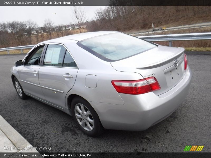 Classic Silver Metallic / Ash 2009 Toyota Camry LE