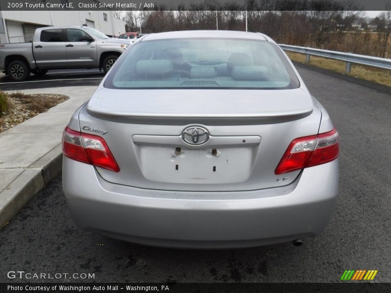 Classic Silver Metallic / Ash 2009 Toyota Camry LE