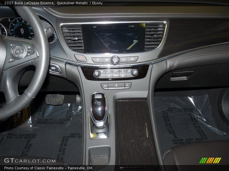 Quicksilver Metallic / Ebony 2017 Buick LaCrosse Essence