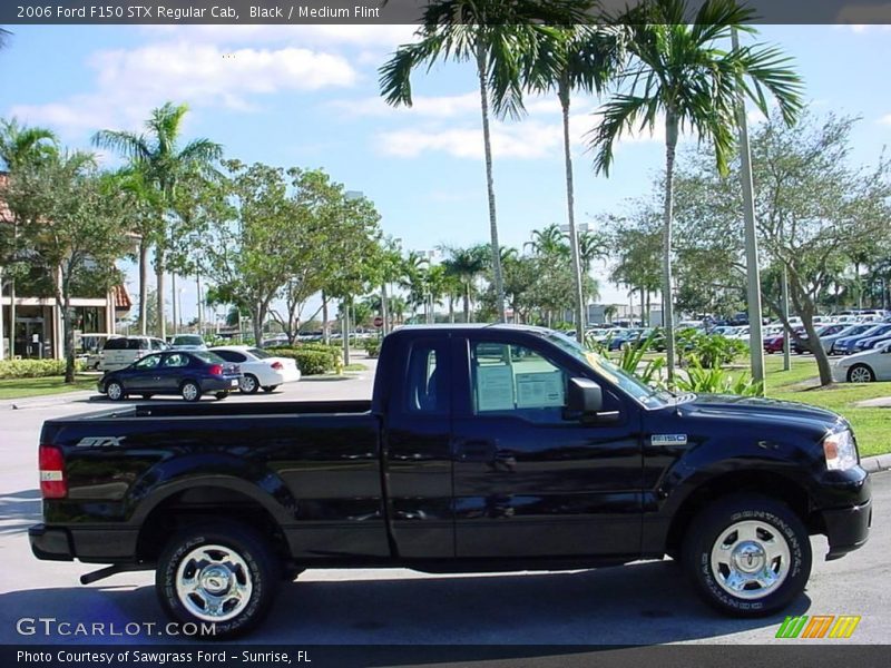 Black / Medium Flint 2006 Ford F150 STX Regular Cab