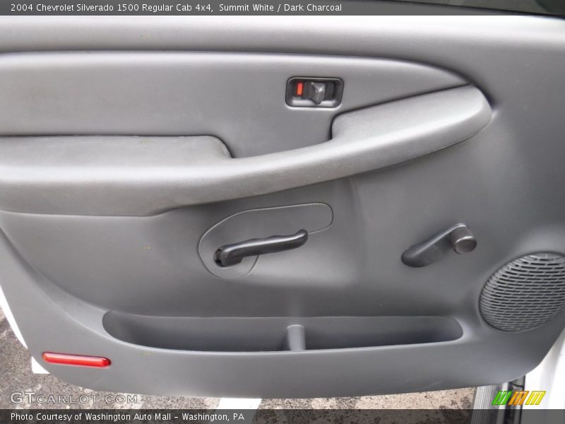 Summit White / Dark Charcoal 2004 Chevrolet Silverado 1500 Regular Cab 4x4