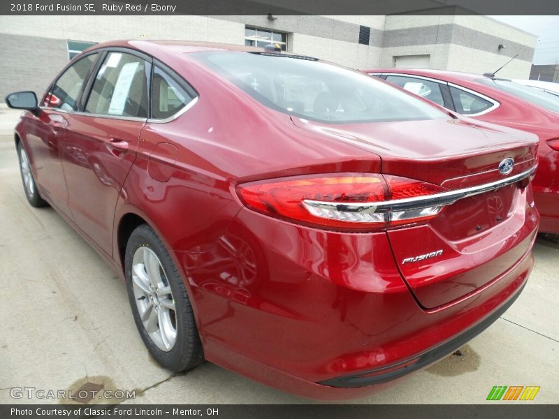Ruby Red / Ebony 2018 Ford Fusion SE