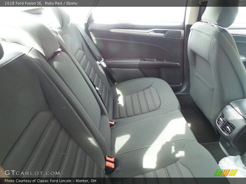 Ruby Red / Ebony 2018 Ford Fusion SE